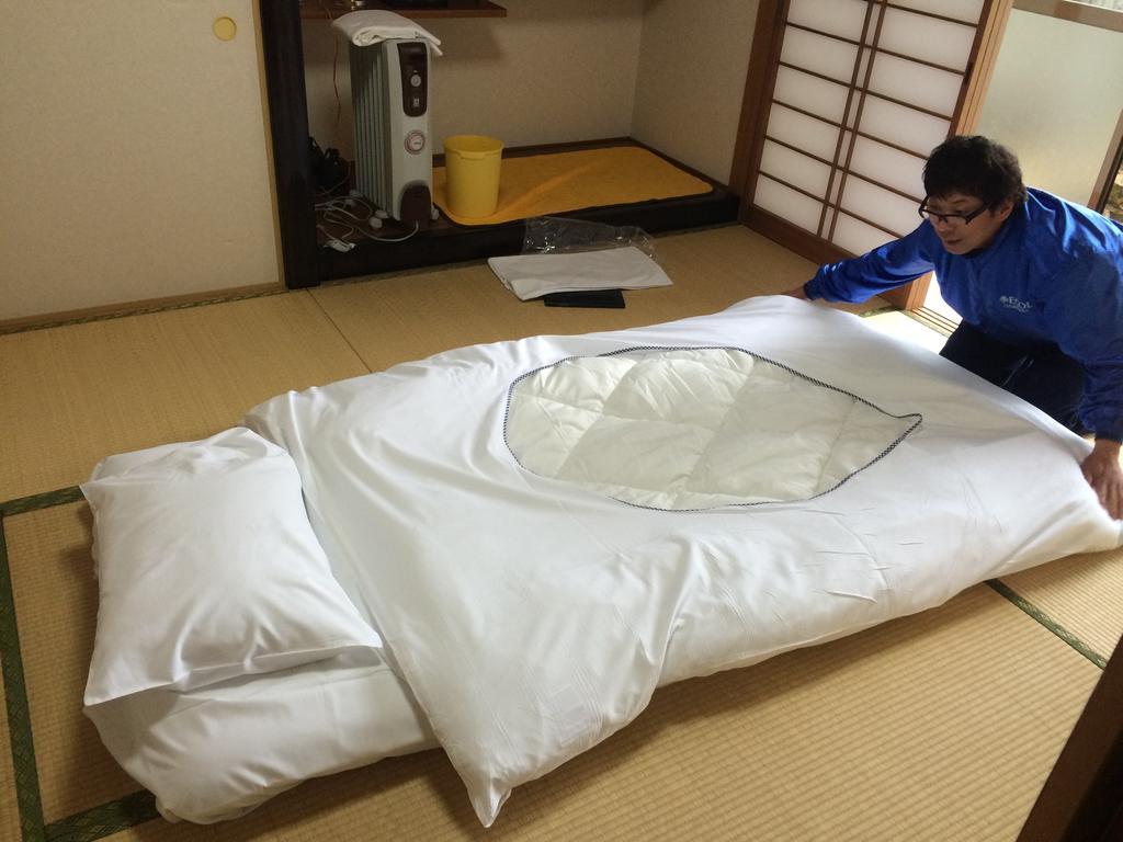 Wholeearth Ryokan Hiroshima Extérieur photo